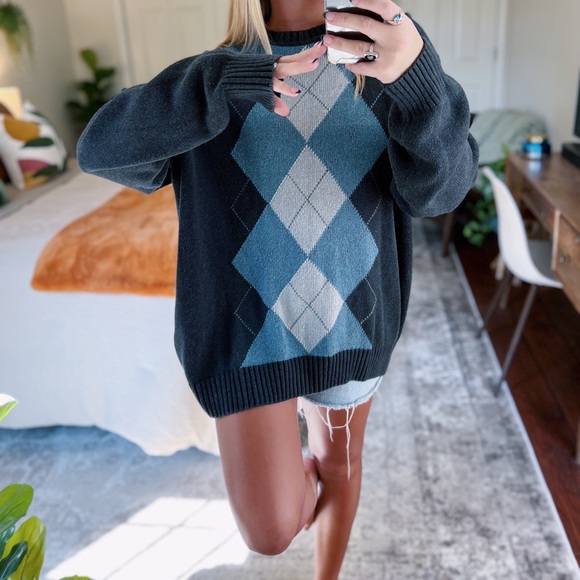 Vintage Sweaters - Charcoal Argyle Preppy Crew Knit